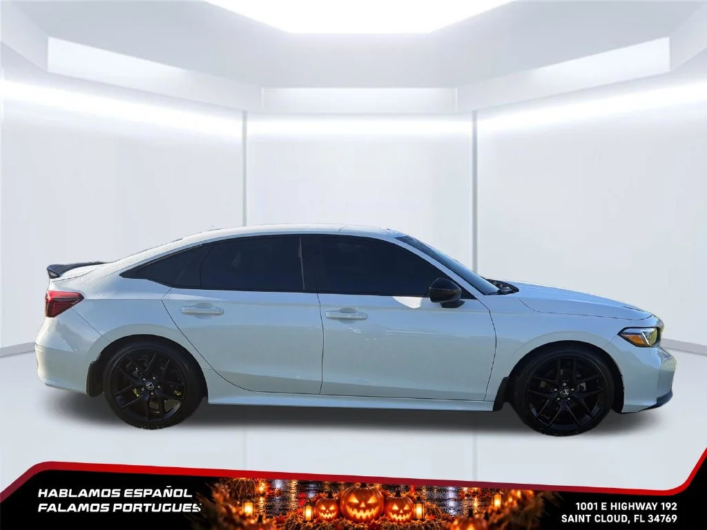 Used 2025  Honda Sport image 6