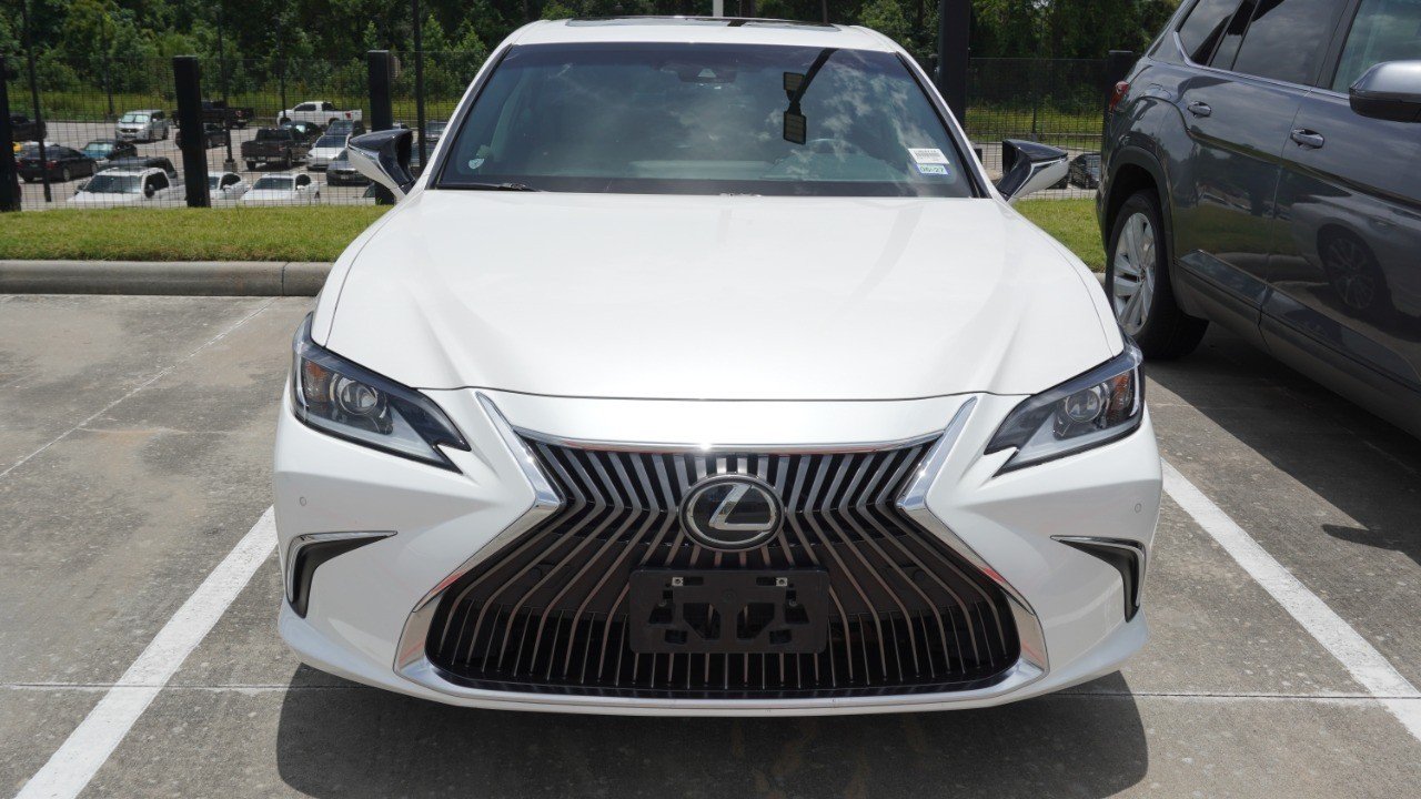 Certified Used 2021 EMINENT WHITE PEARL Lexus ES 350 image 2