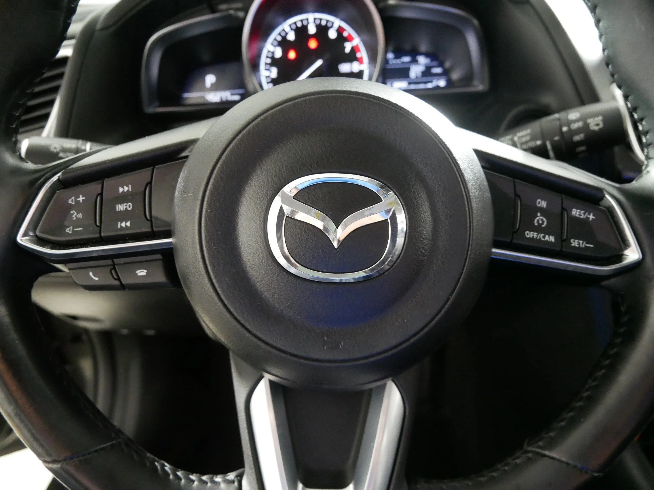 Used 2017 Machine Gray Metallic Mazda Grand Touring image 25