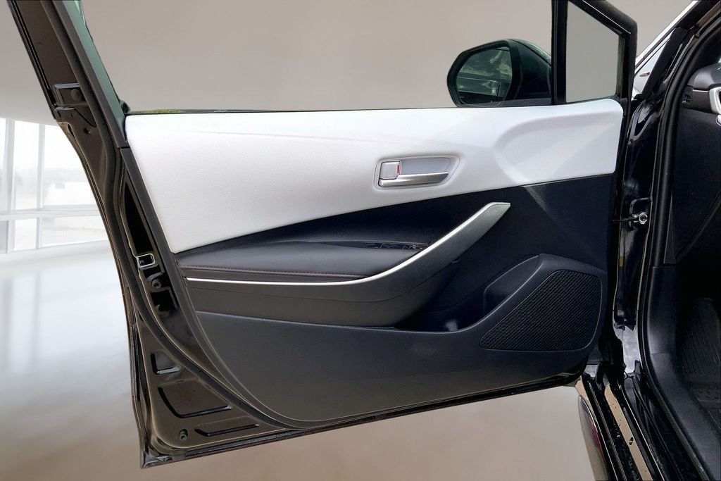 Used 2025 Midnight Black Metallic Toyota SE image 21
