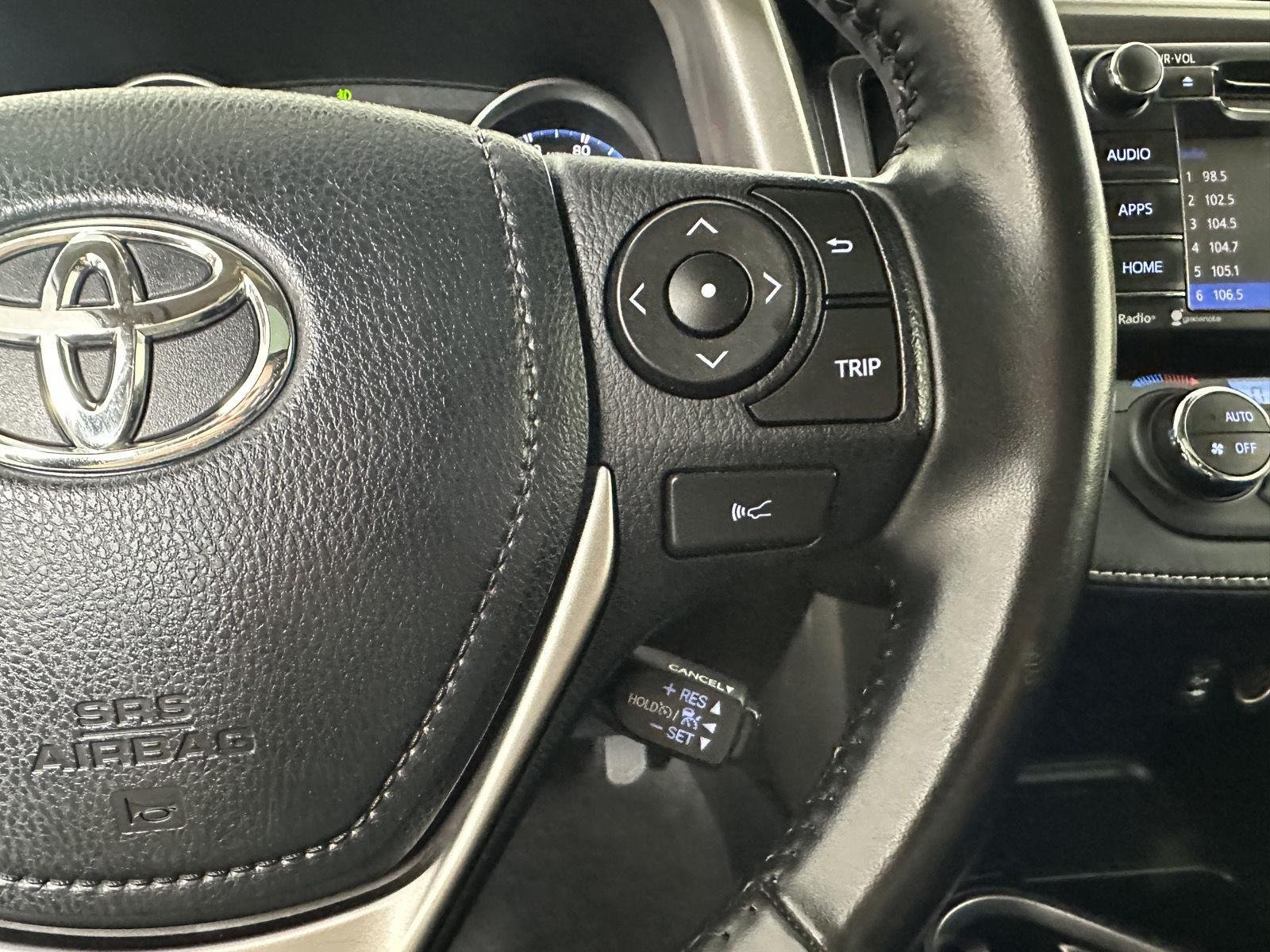 Used 2018 Magnetic Gray Metallic Toyota XLE image 21