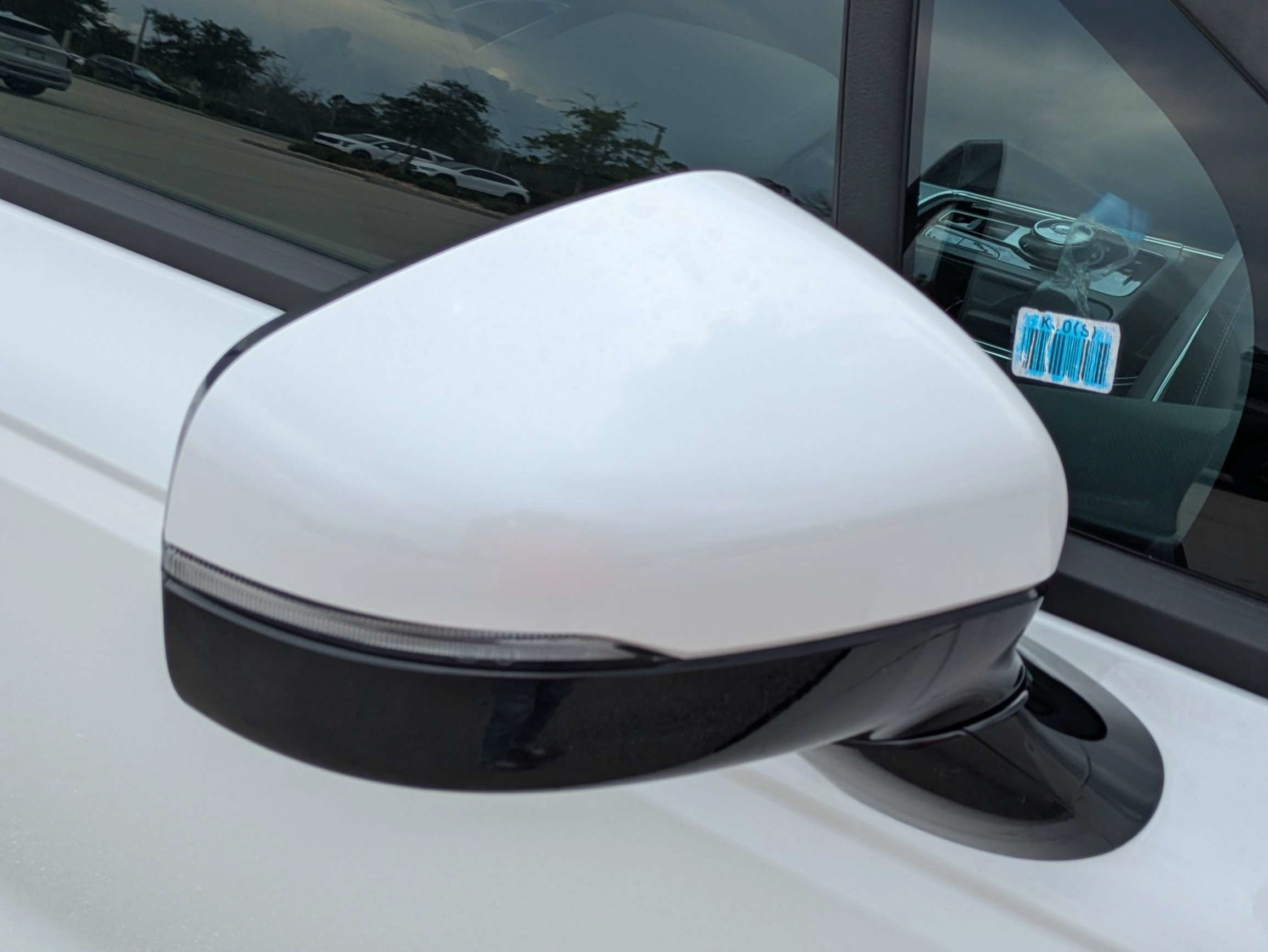 New 2026 Snow White Pearl Kia EX image 12