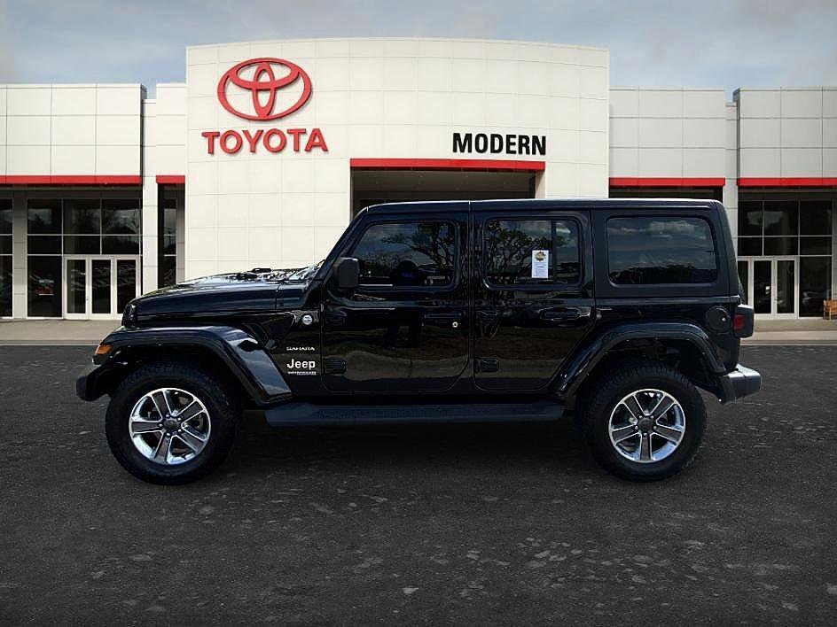 Used 2022 Black Clearcoat Jeep Unlimited Sahara image 7