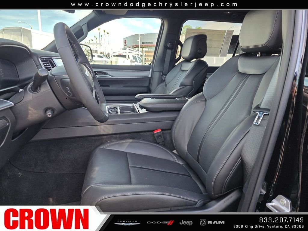 New 2026 High Gloss Black Exterior Paint Jeep Limited Altitude image 21