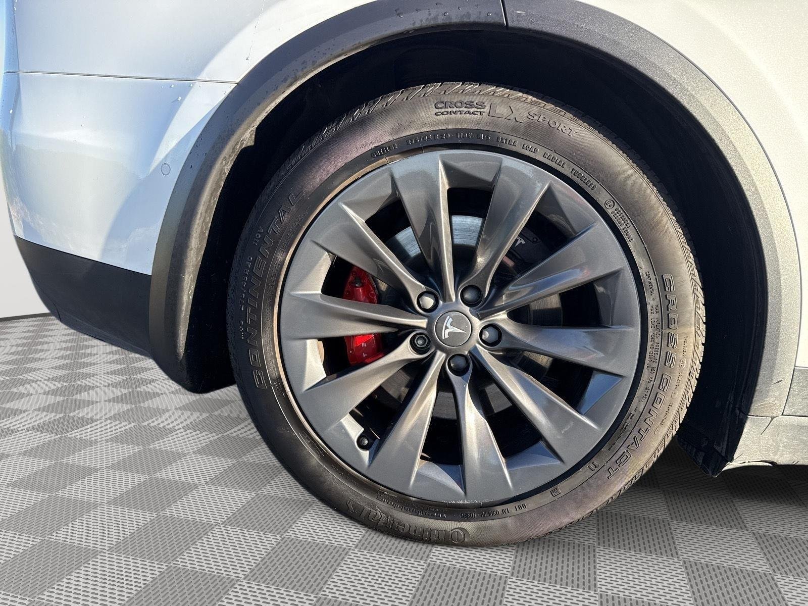 Used 2018 Pearl White Multi-Coat Tesla P100D image 6