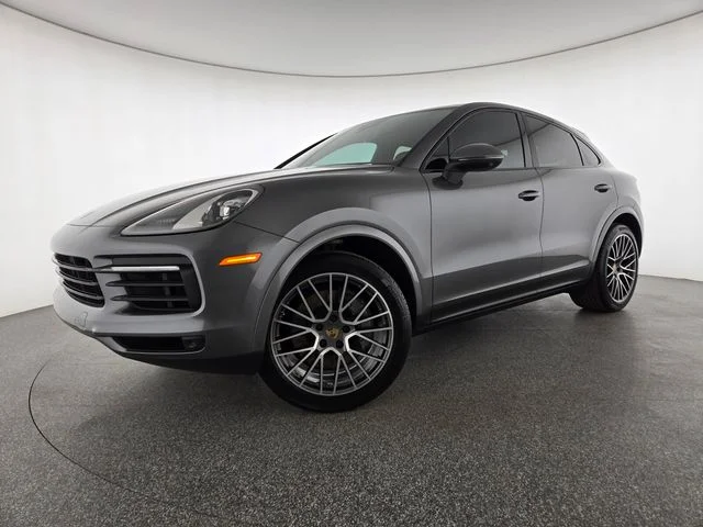 2021 Porsche Cayenne S's photo
