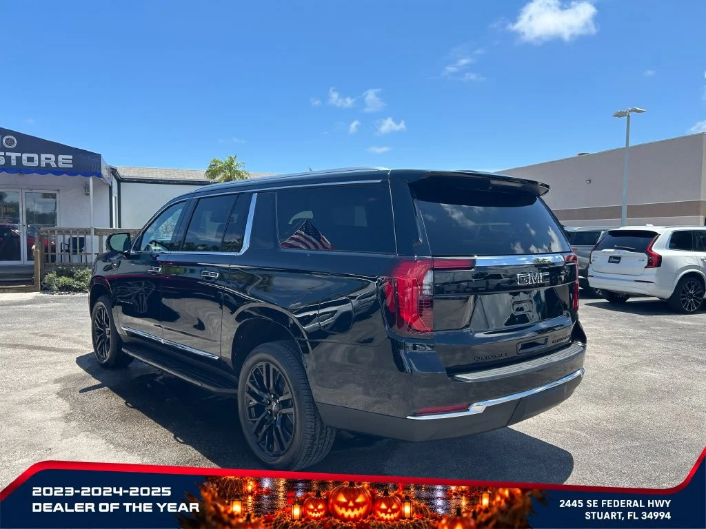New 2026 Onyx Black GMC Elevation image 5