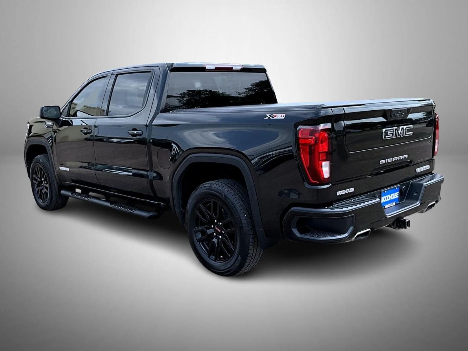 Used 2021 Black GMC Elevation image 7