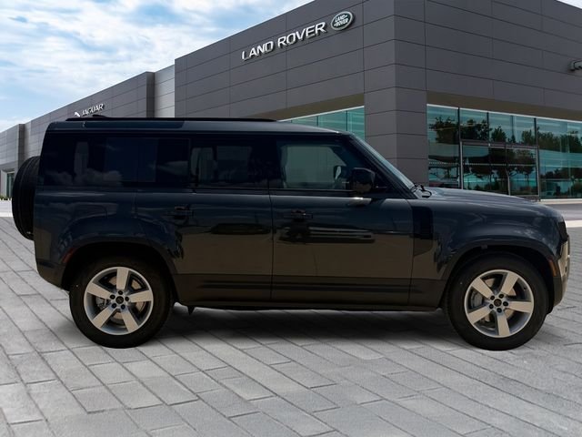 New 2026 Carpathian Grey LAND ROVER S image 6