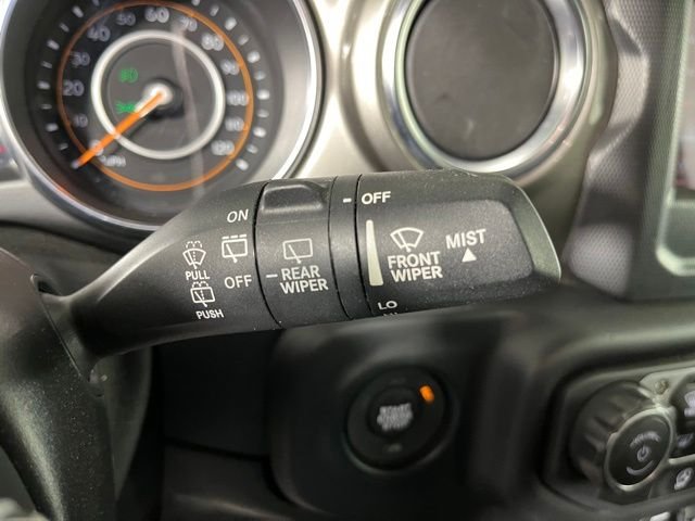 Used 2021 Gray Jeep Unlimited Sahara image 24