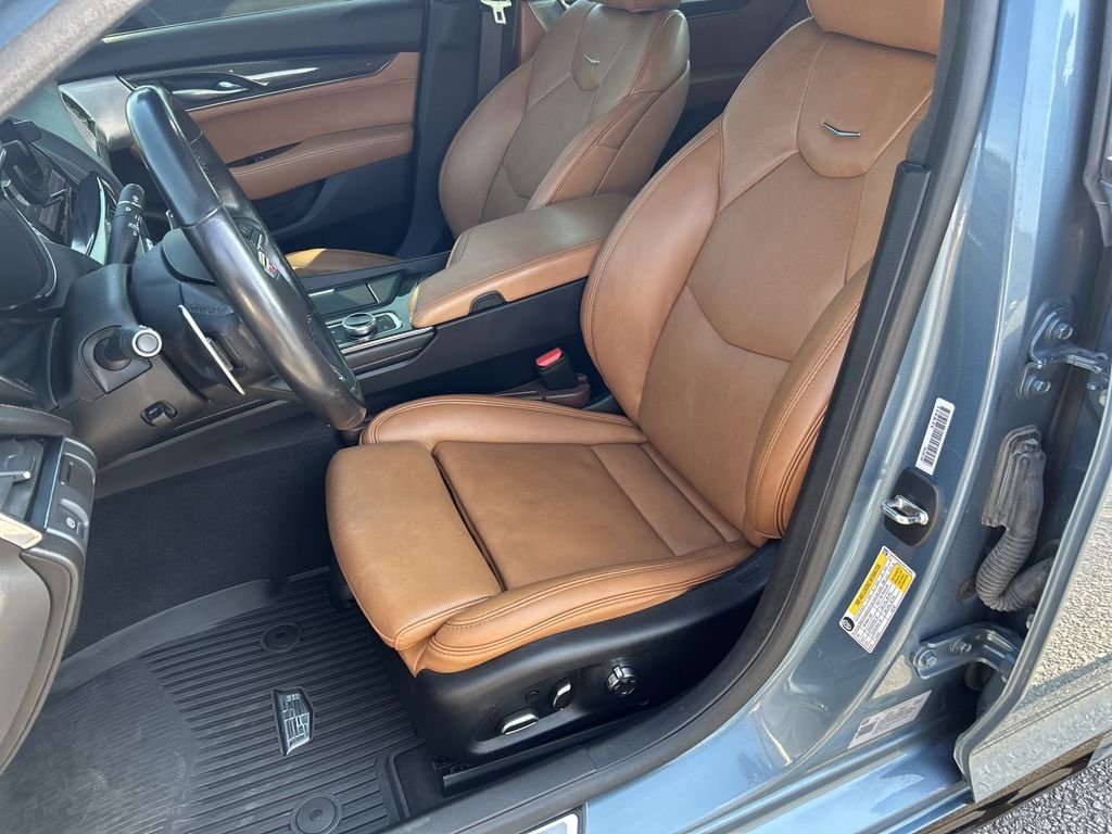 Used 2023 Midnight Steel Metallic Cadillac V-Series image 23