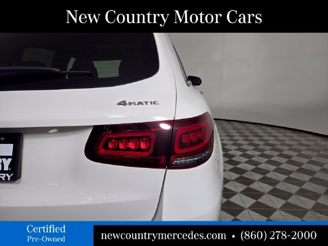 Used 2022  Mercedes-Benz GLC 300 image 9