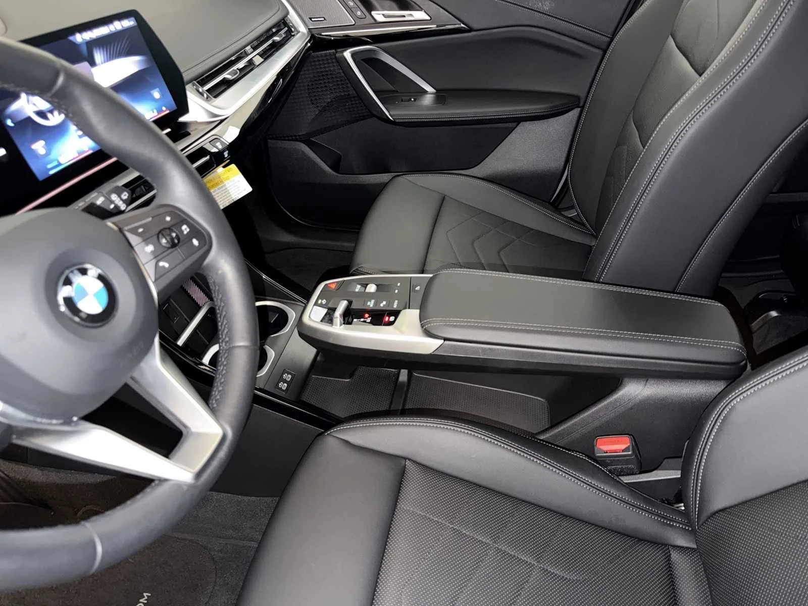2026 BMW X1 28i - Photo 18