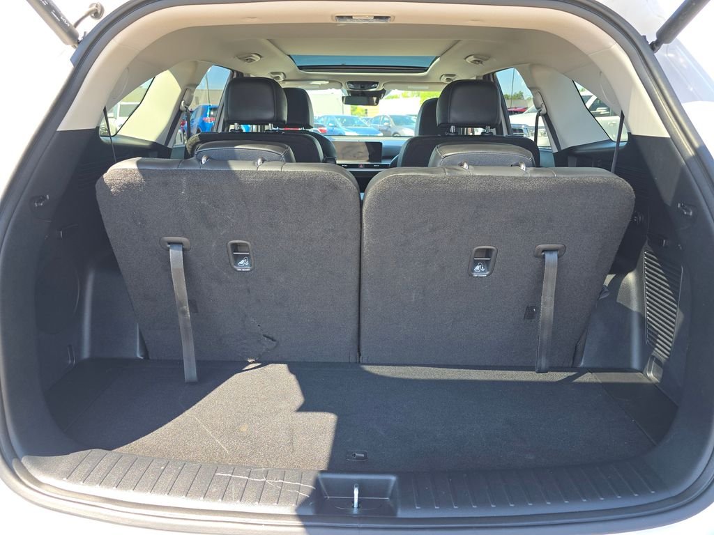 Used 2026 White Kia X-Line EX image 21
