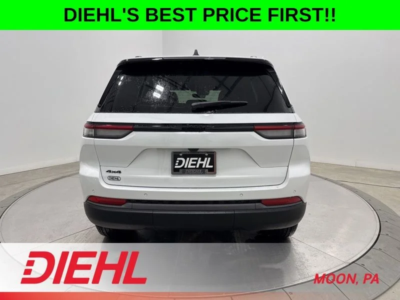 New 2026 Bright White Clear-Coat Exterior Paint Jeep Altitude image 6