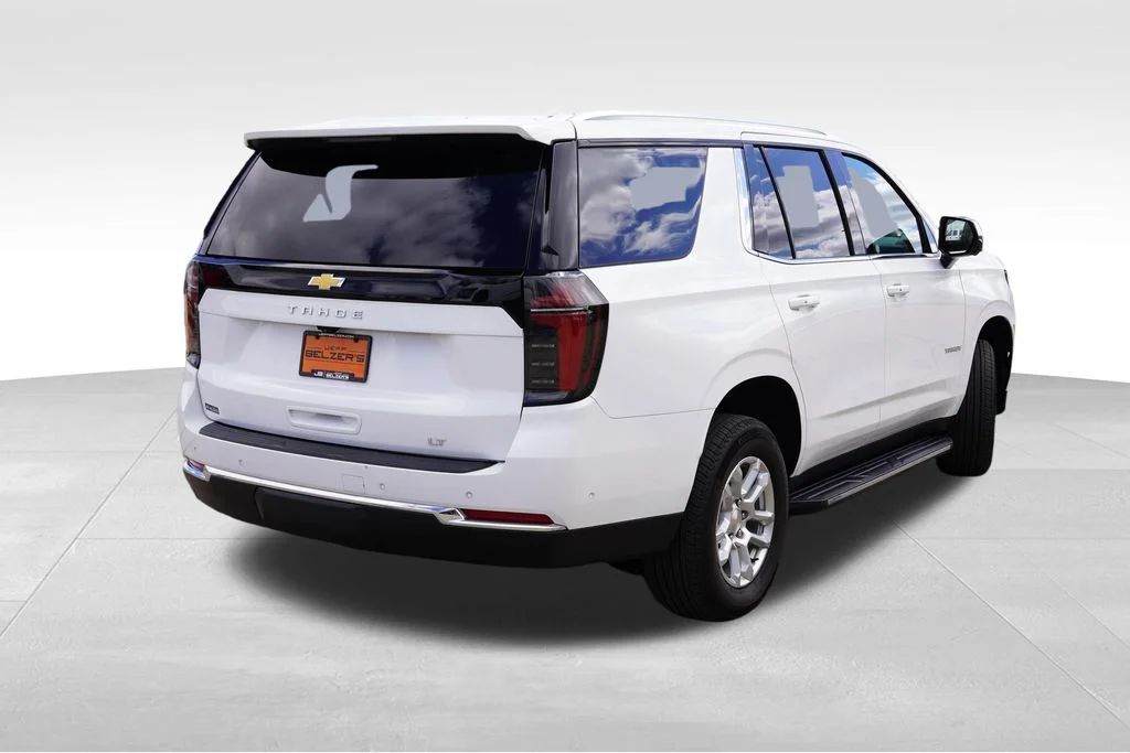 Used 2025 Summit White Chevrolet LT image 5