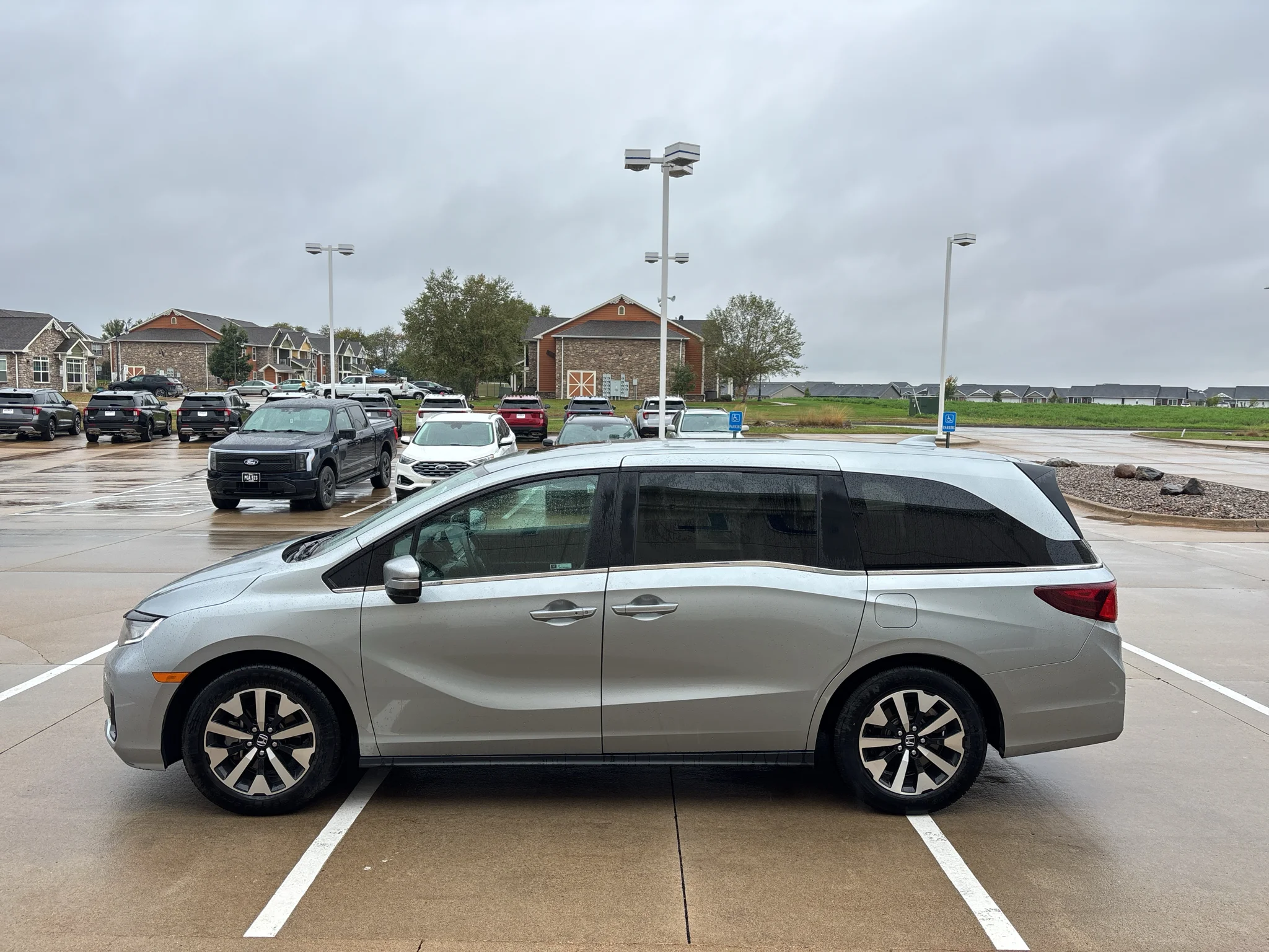 Used 2025 Silver Honda EX-L image 5