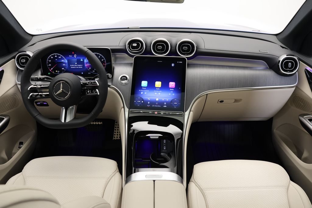 Used 2027 Starling Blue Metallic Mercedes-Benz GLC 300 image 18