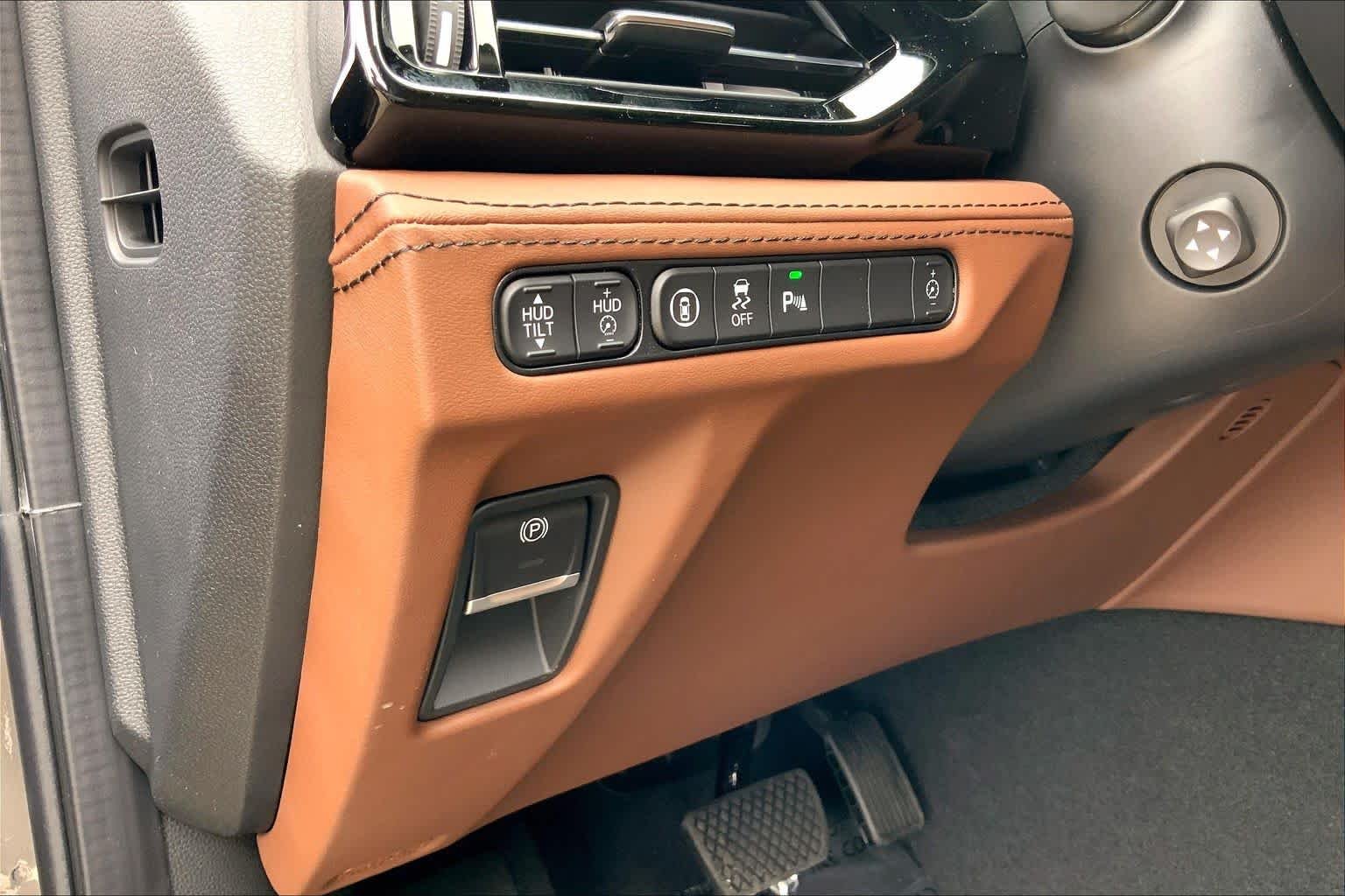 New 2026 Liquid Carbon Metallic Acura w/Advance Package image 18