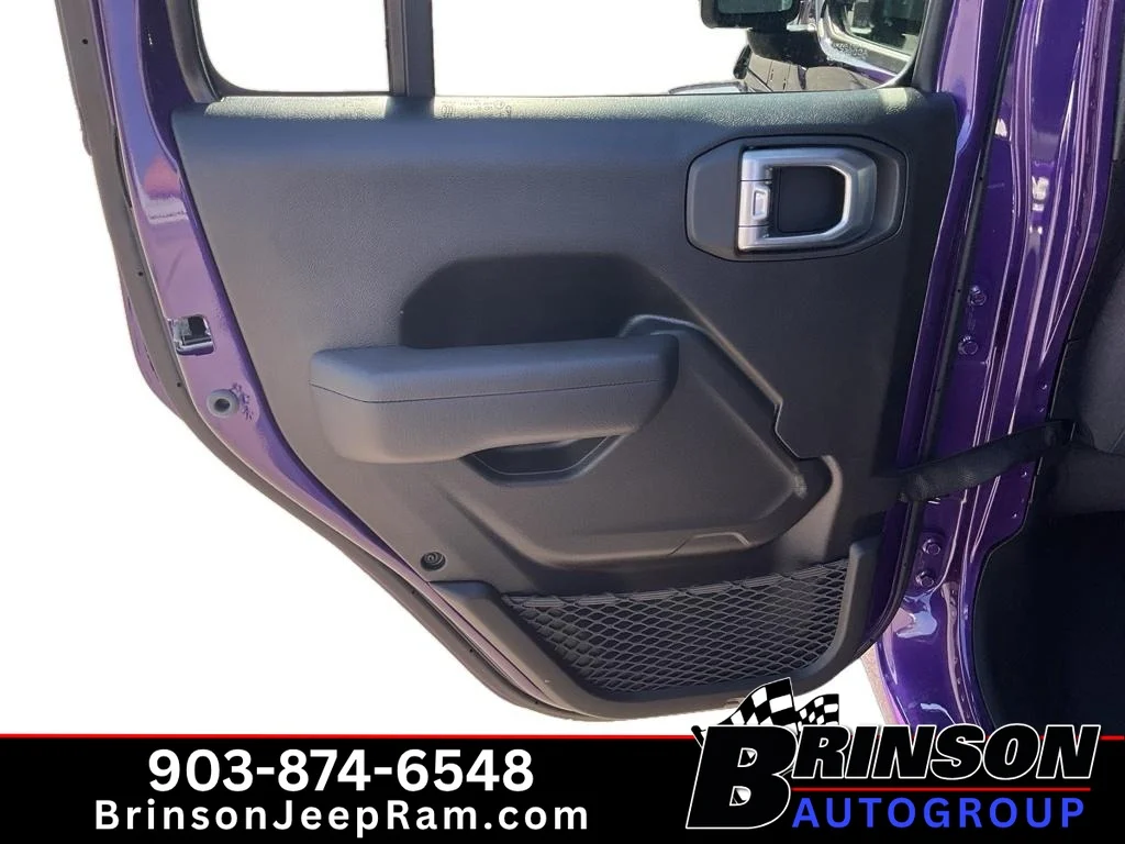 New 2026 Reign Jeep Sport S image 6