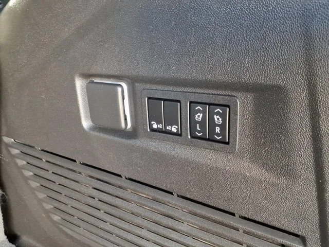 Used 2022 Black Chevrolet RST image 7