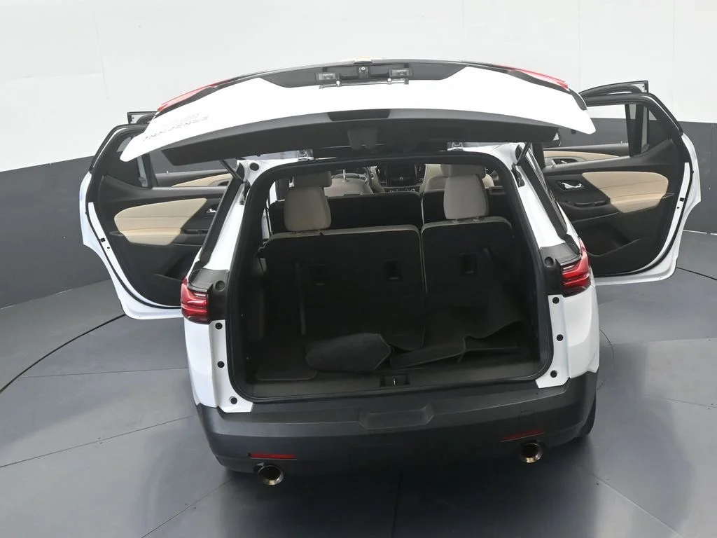 Used 2022 Summit White Chevrolet LS image 64