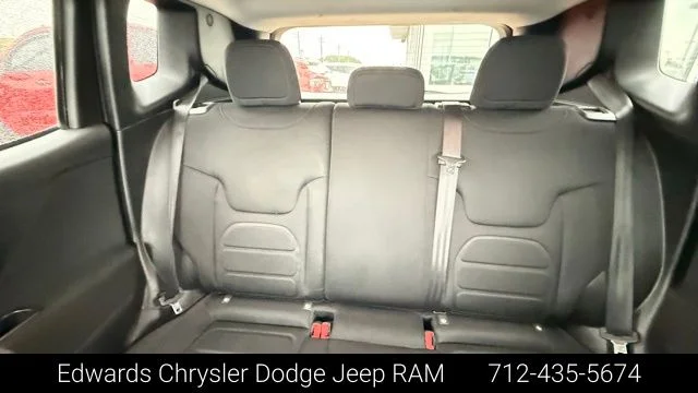 Used 2020 Gray Jeep Latitude image 23