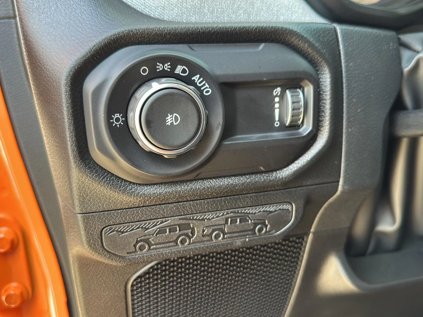 New 2026 Joose Jeep Sport S image 12