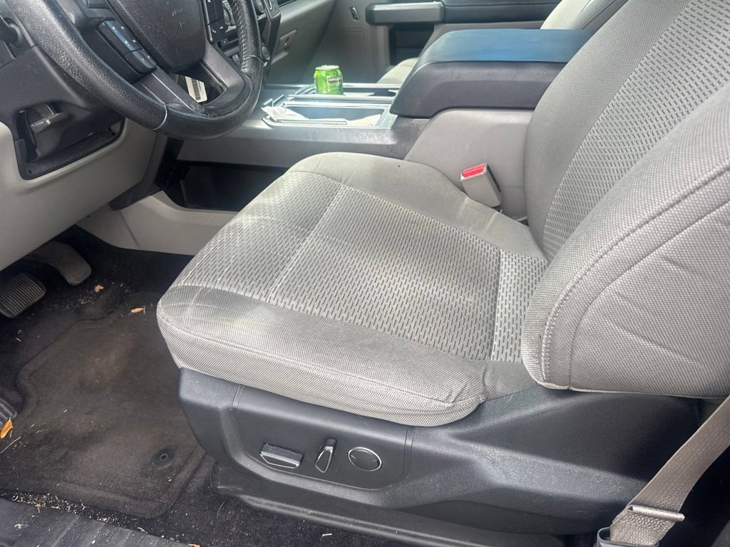 Used 2015  Ford XL image 9