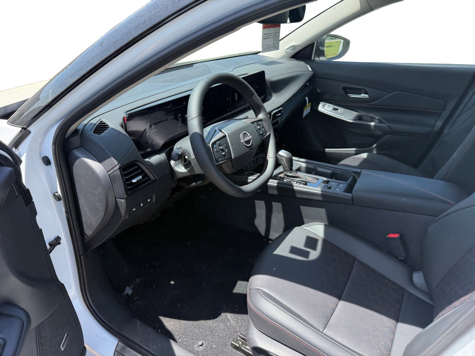 2026 Nissan Sentra SR - Photo 7