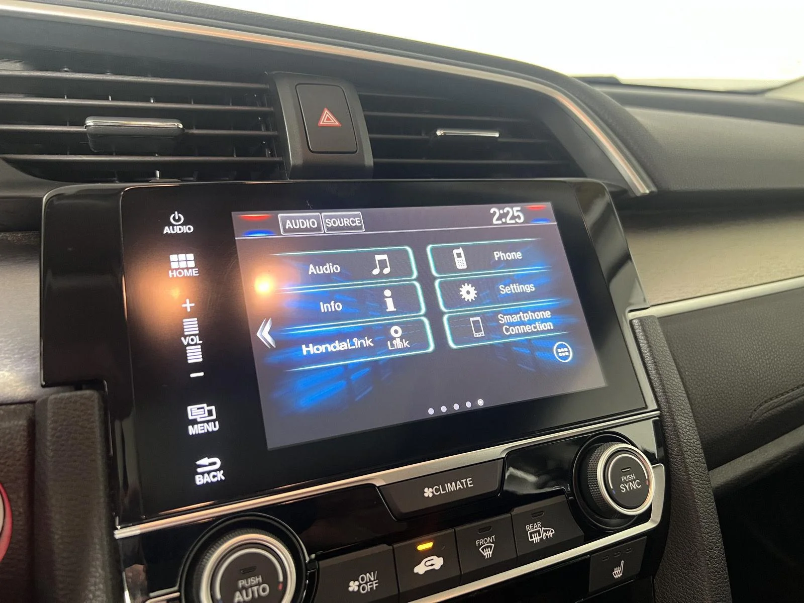 Used 2018 Crystal Black Pearl Honda EX-T image 9