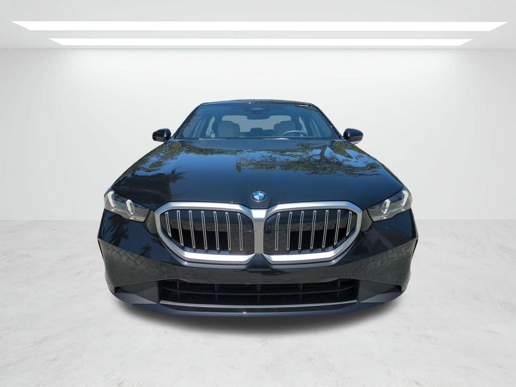 2026 BMW 5 Series 530i - Photo 9