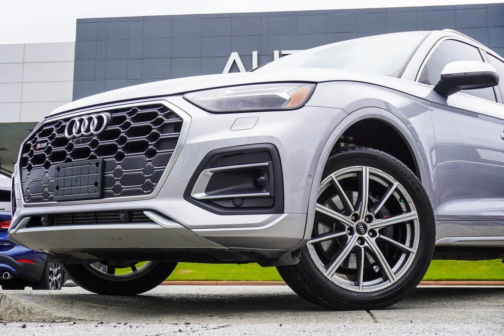 Used 2022 Silver Audi Prestige image 2