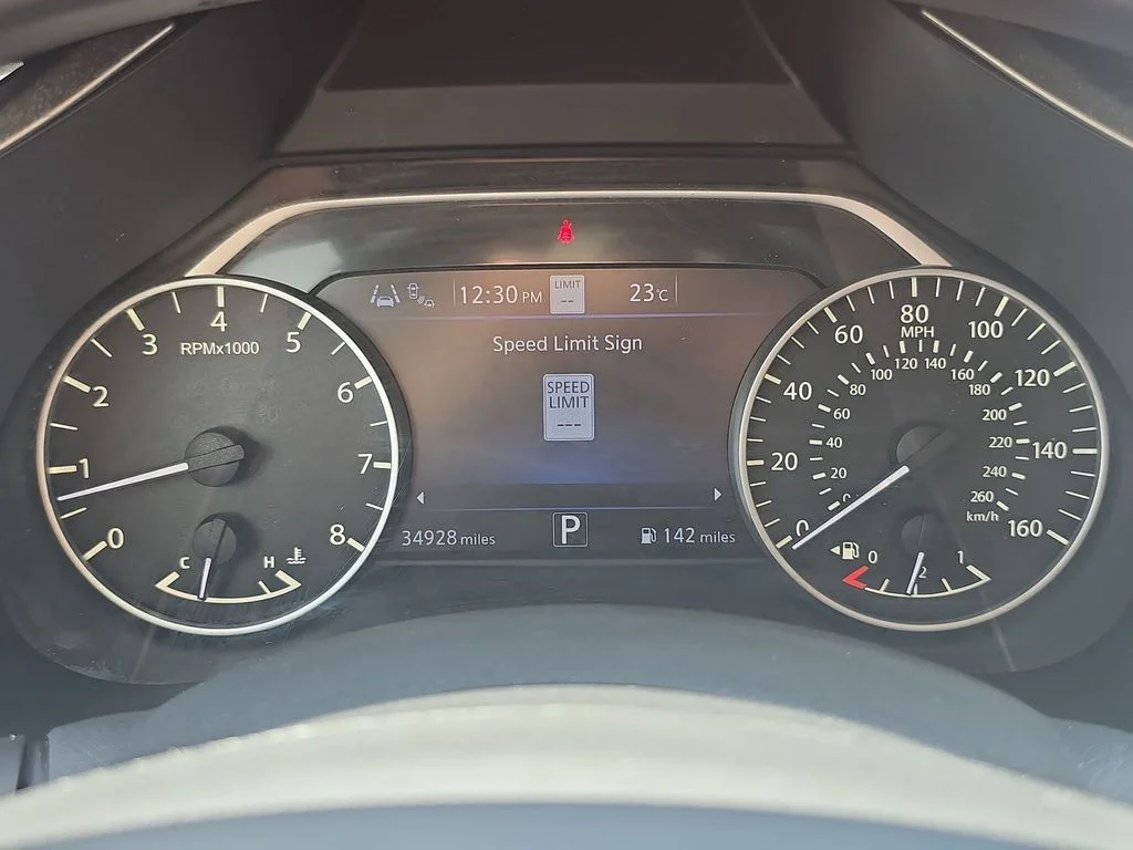 Certified Used 2023  Nissan SL image 12