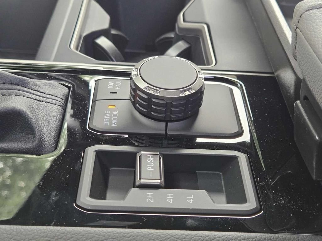 2026 Toyota Tundra Limited - Photo 32