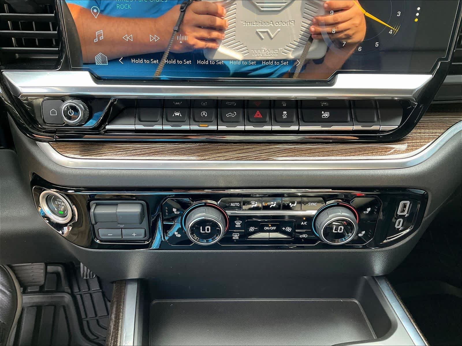 2023 Chevrolet Silverado 1500 RST - Photo 18