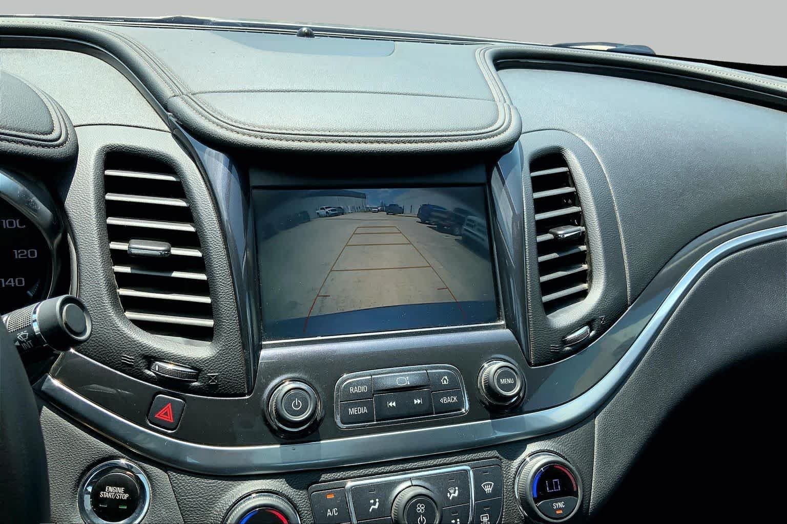 Used 2020 Silver Ice Metallic Chevrolet LT image 27