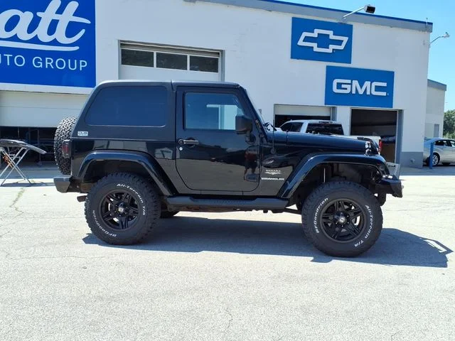 Used 2011 Black Jeep Sahara image 2