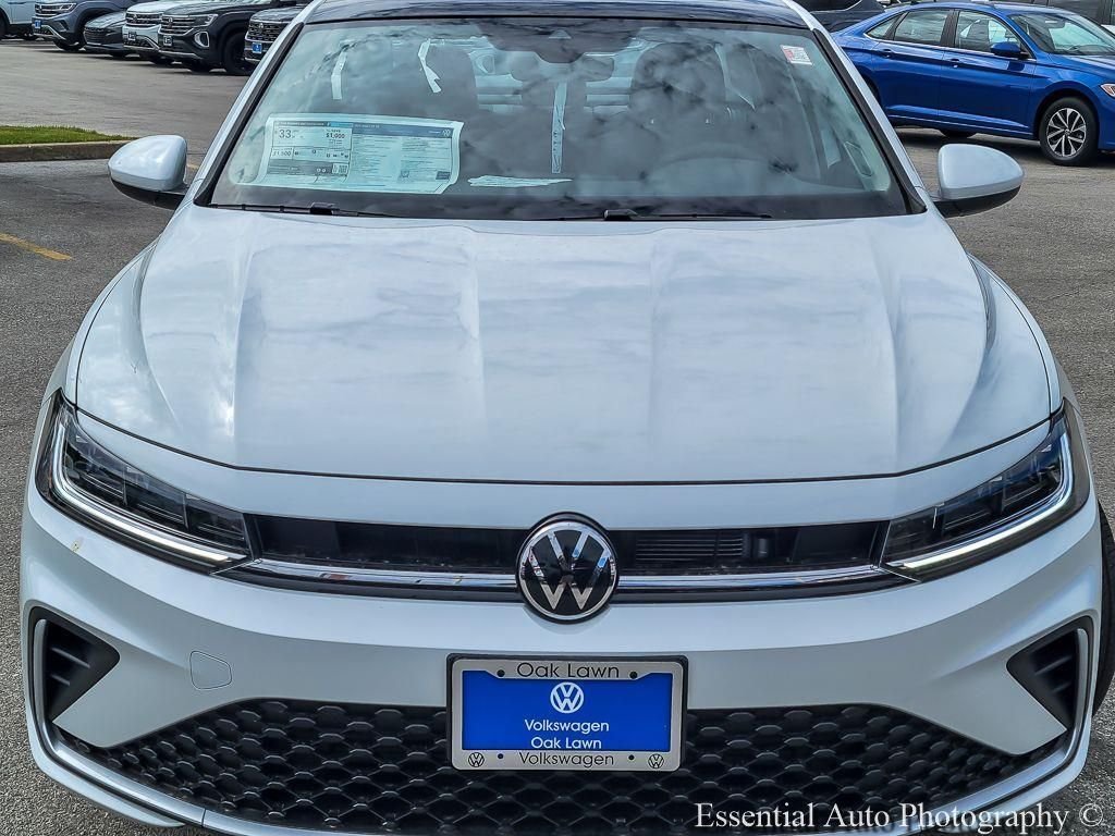 New 2026 Opal White Pearl Volkswagen 1.5T SE image 2