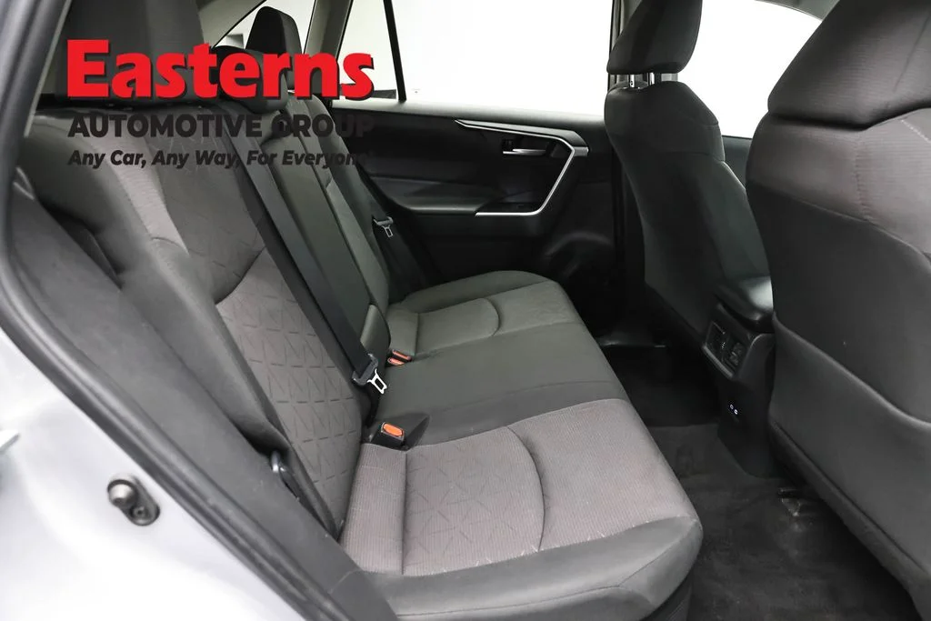 Used 2024 Silver Toyota XLE image 22