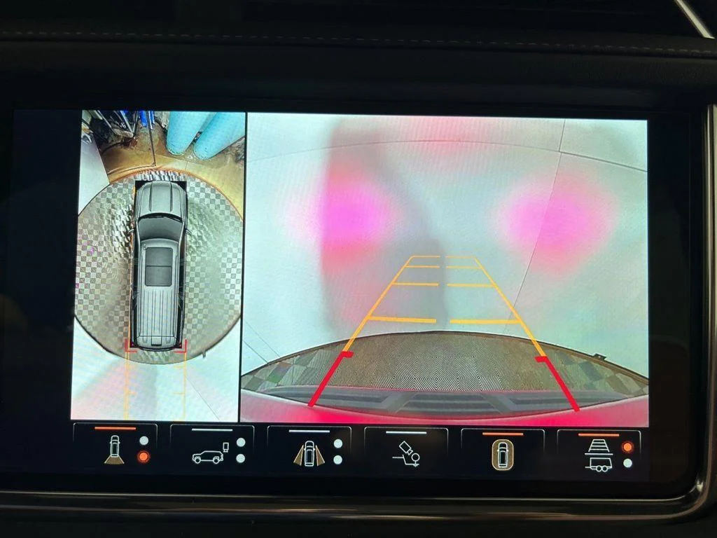 Used 2023 Volcanic Red GMC Denali Ultimate image 4