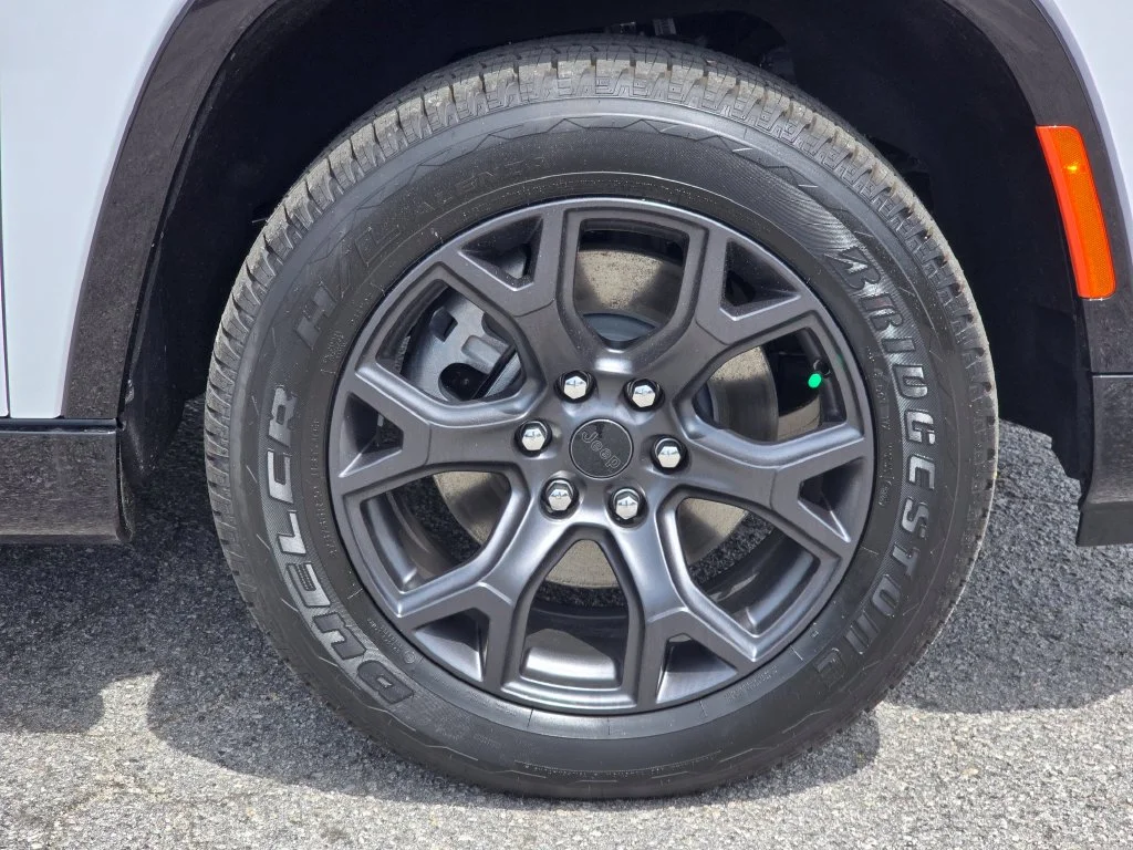 New 2026 White Jeep Limited Altitude image 15