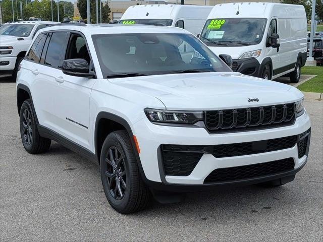 New 2027 Bright White Clear-Coat Paint Jeep Altitude image 7