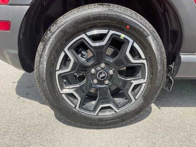 New 2026 Ruby Red Metallic Tinted Clearcoat Ford Outer Banks® image 29