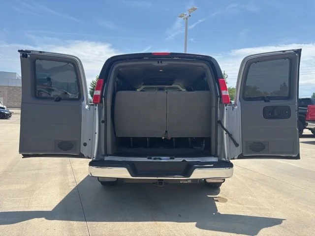 Used 2018 SILVER ICE METALLIC Chevrolet LT image 12