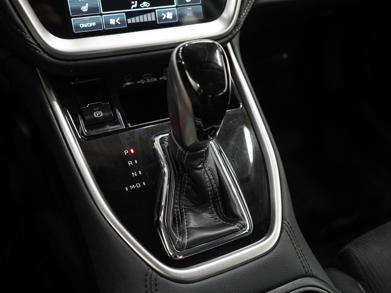 Used 2024 Magnetite Gray Metallic Subaru Premium image 21