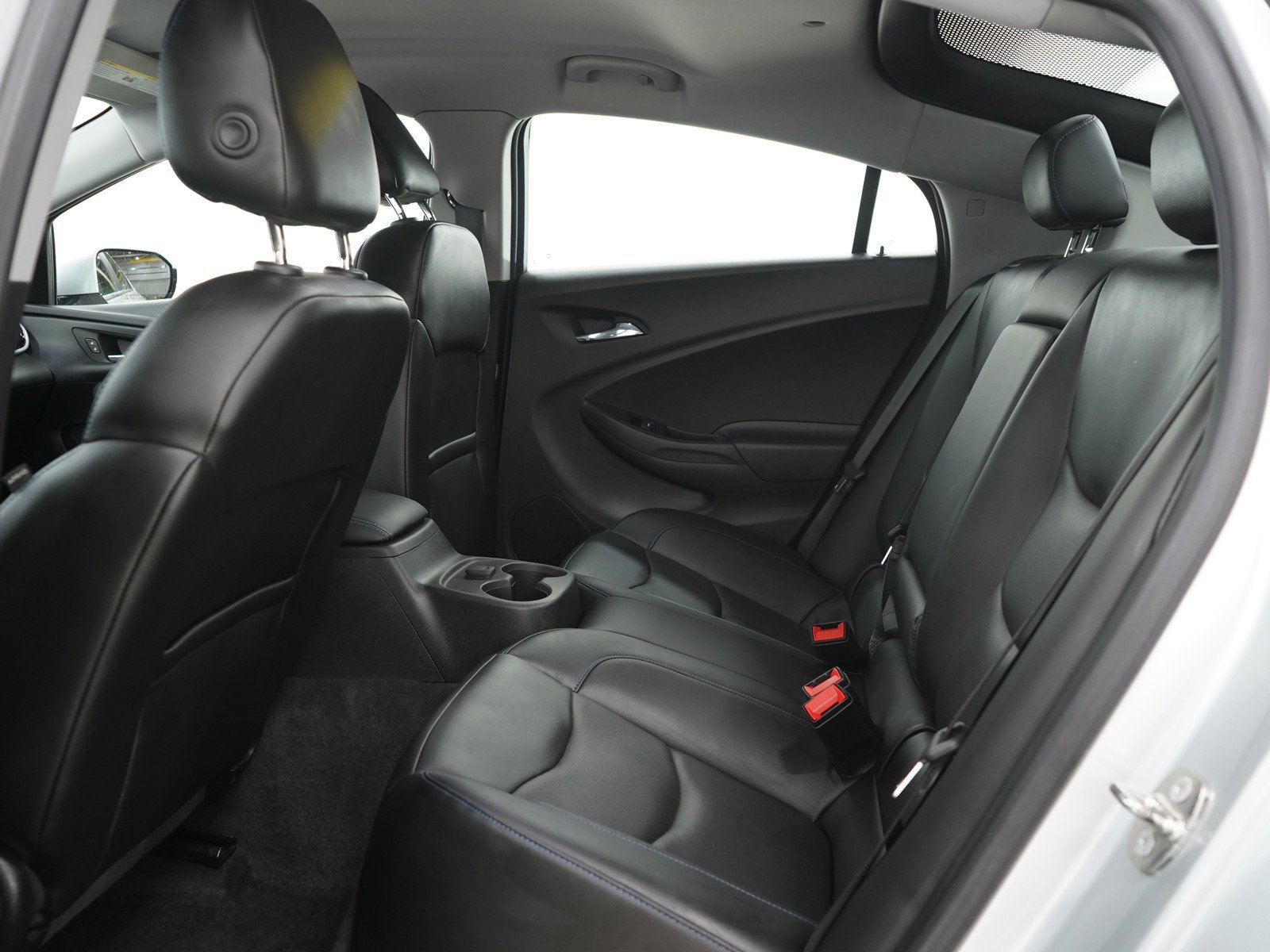 Used 2018 Silver Ice Metallic Chevrolet Lt image 13