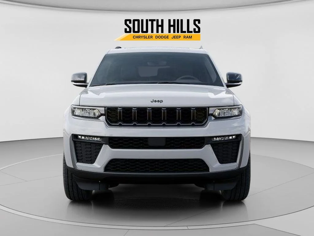 New 2026 Bright White Clear-Coat Exterior Paint Jeep Limited image 6