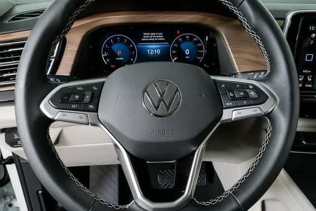 2026 Volkswagen Atlas SE - Photo 11
