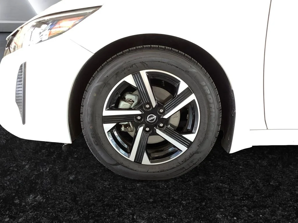 Used 2024 White Nissan SV image 26